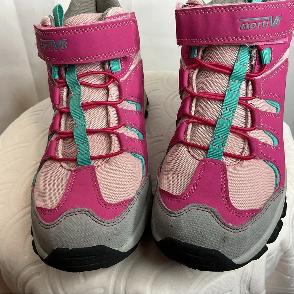 Nortiv8 big girls size 5 waterproof boots